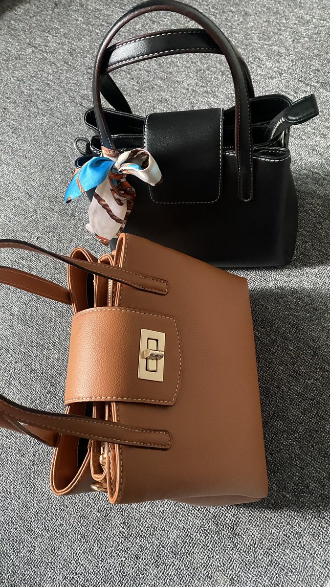 matchalatefr's tweet photo. @evuergarden halooo kak🙌🏻 aku jual tas nih kakkk, ini muat banyak ada tali panjangnya jugaa, modelnya cakep bgt parahh, masih baru aku jual 85.000 yaaa https://t.co/eSpzcvNgwJ