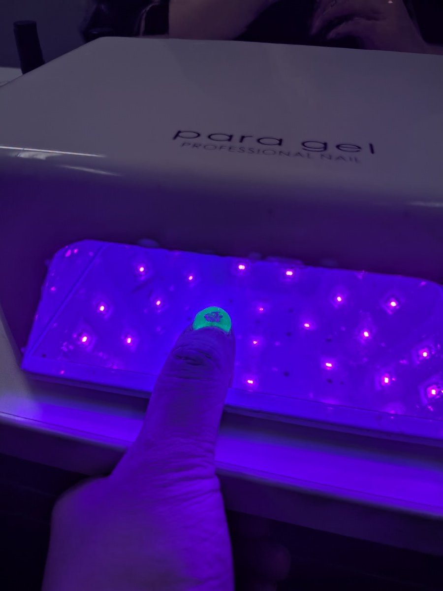 60dage's tweet image. ネイルしてもらった𓃰 #phpcon_nagoya