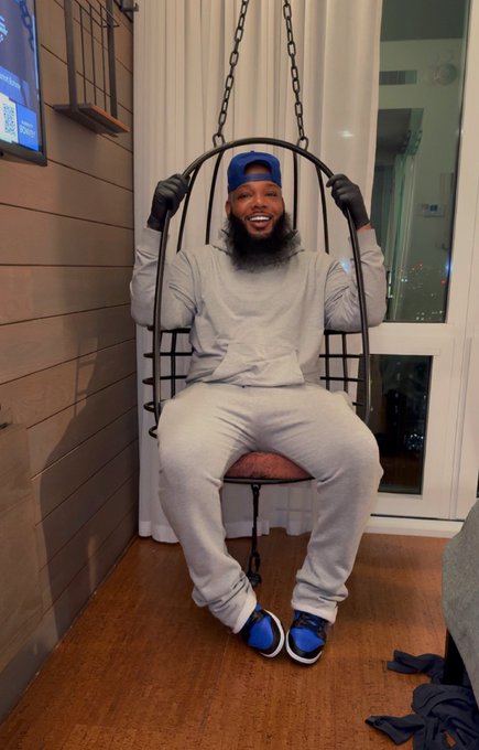 Watch PleasureU Studios's leaked NSFW photo on TwXstars