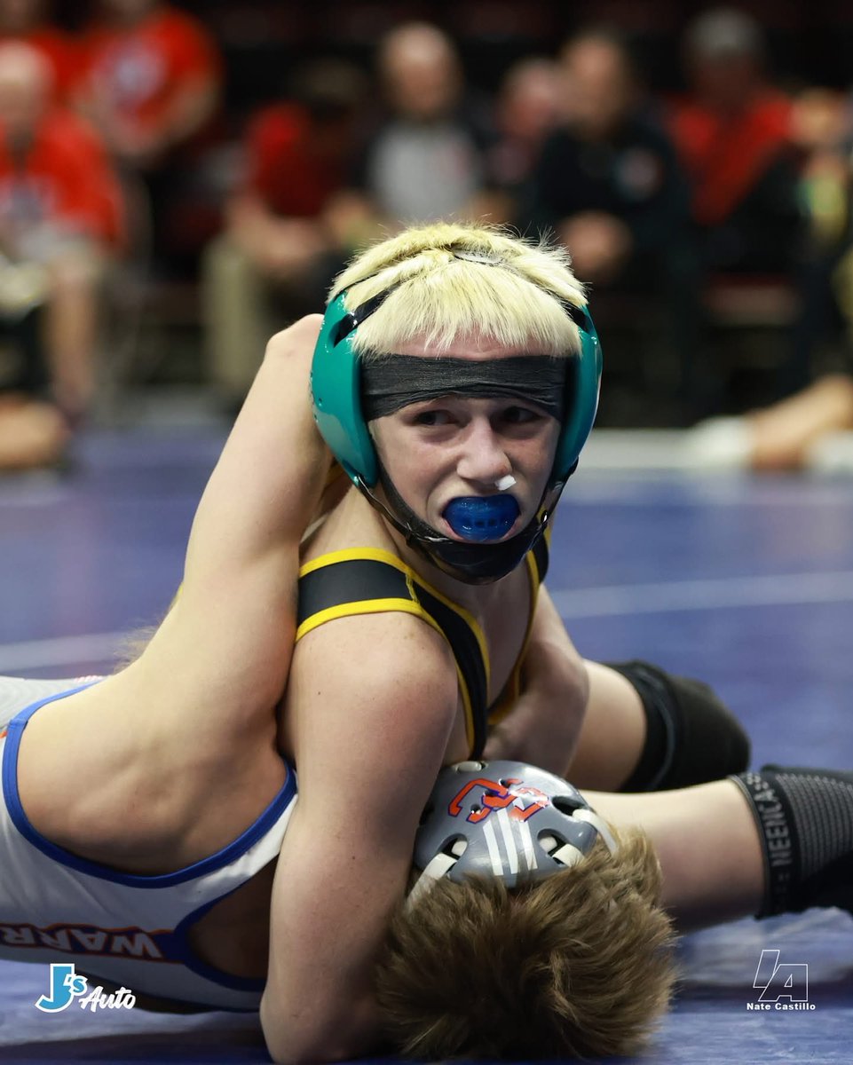 That look when you’ve got it handled and you’re Urijah Courter sailing into the finals with a 19-0 Tech Fall Bryce Oostenink of Sioux Center!  Way to go Urijah!
