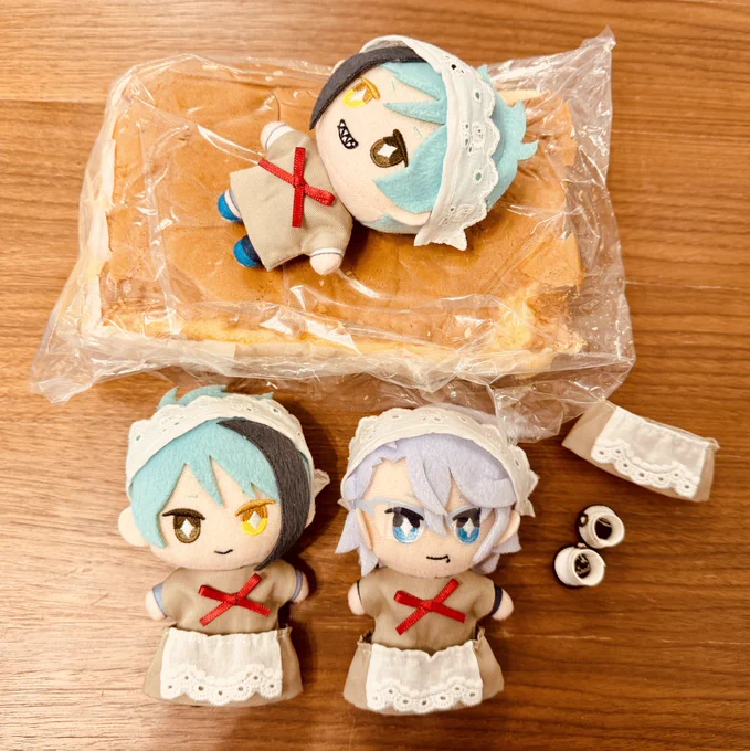 埼玉県某所で売られている一切れ100円の冷凍スポンジケーキ で作られた雑トライフル を食べながら実況動画を見ておやつ