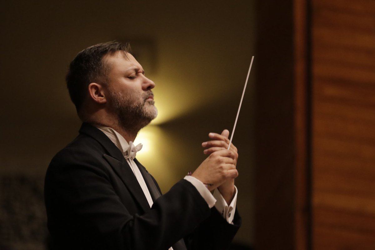 OSEMoficial's tweet photo. Agradecemos a nuestro público por acompañarnos en la inauguración de #La152, en un extraordinario concierto bajo la dirección de @maciasrodrigo_ y el virtuosismo del violinista Iván Perez. 
Acompáñenos este sábado 22 a las 13 h, en @CentroTolzu para la repetición del #Programa1 https://t.co/gU2QMLpoIQ