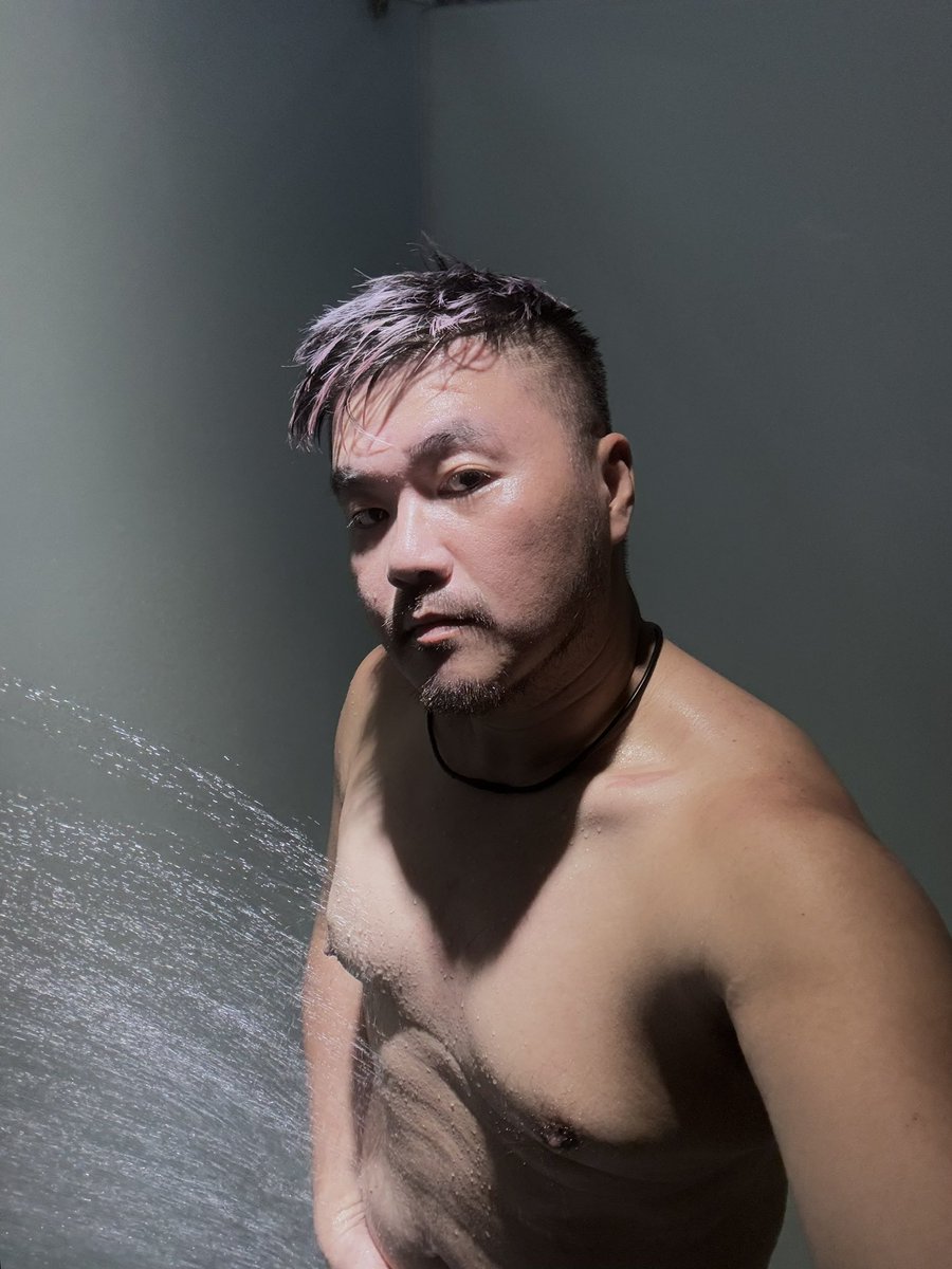 好久沒在健身房洗澡，滿身汗洗完好舒服❤️