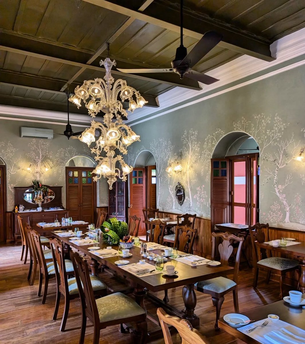manas_muduli's tweet photo. This 200-year-old property from the British era has been restored and now operates as a heritage hotel.

Around 123 years ago, this place played a crucial role in providing a platform for the formation of a separate Odisha state.

📍Rambha Palace, Ganjam https://t.co/IWa3VlTEL1