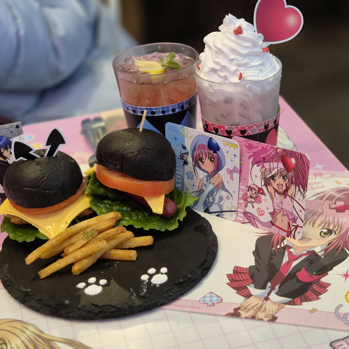 #캐릭캐릭체인지 #캐캐체카페 #팝퍼블용산점