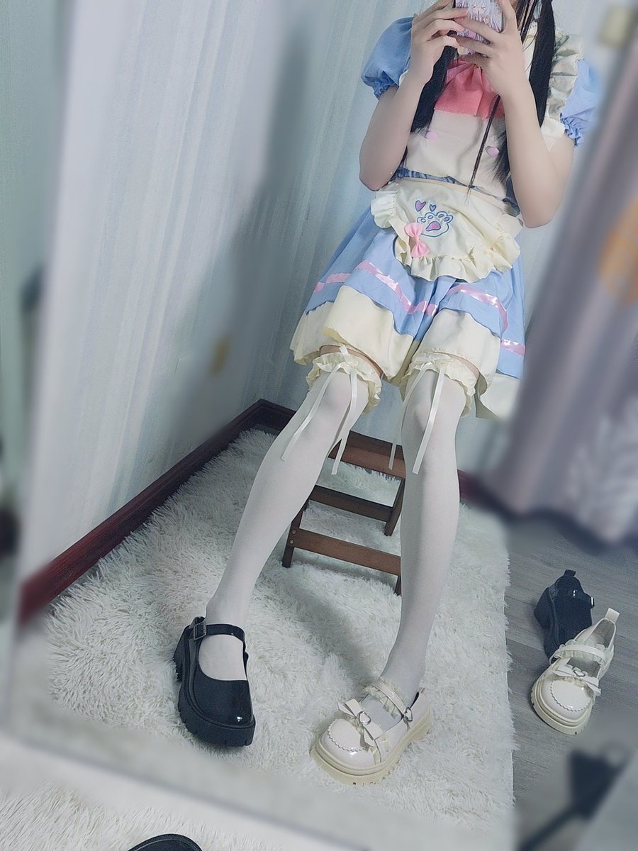 kuroyuki0721's tweet photo. 宝宝更喜欢那个饭盒呐~
#男娘 #白丝 #伪娘 #可爱の男孩子 https://t.co/MstBYA1cWh