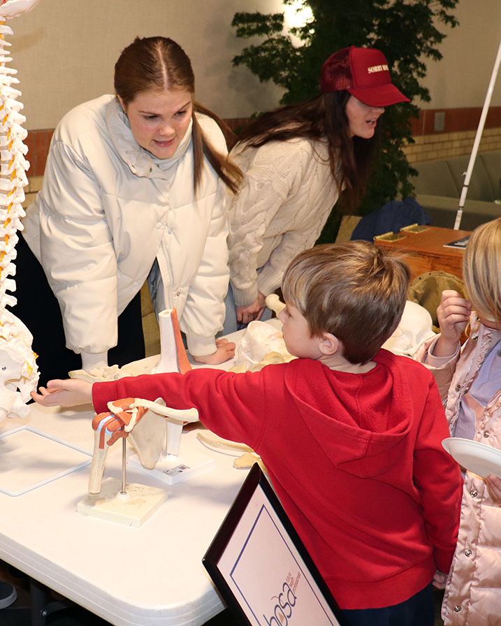 Science Unwrapped at USU (@sciunwrappedusu) on Twitter photo We had a TITANOSAUR-sized good time at Science Unwrapped at USU Feb 21 with USU paleontologist Josh Lively of <a href="/USUEastern/">Utah State University Eastern</a> 's Prehistoric Museum. A dino-sized "THANK YOU" to Dr. Lively for traveling from Price, Utah to talk with us, and to all of our amazing volunteers!) 🦖 We had a TITANOSAUR-sized good time at Science Unwrapped at USU Feb 21 with USU paleontologist Josh Lively of <a href="/USUEastern/">Utah State University Eastern</a> 's Prehistoric Museum. A dino-sized "THANK YOU" to Dr. Lively for traveling from Price, Utah to talk with us, and to all of our amazing volunteers!) 🦖