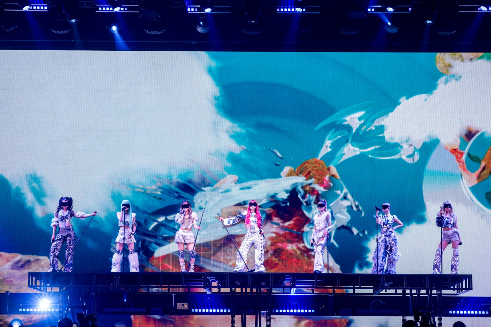 GkY-18OXoAA3Jn0?format=jpg&name=large