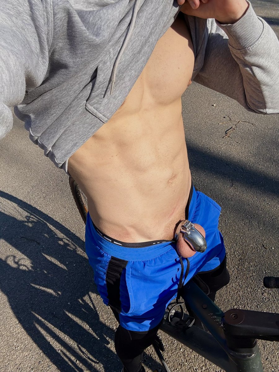 The weather was perfect for a short bike ride. 🚲🔒 

Let me know, if you you want to see a video of me riding my bike.