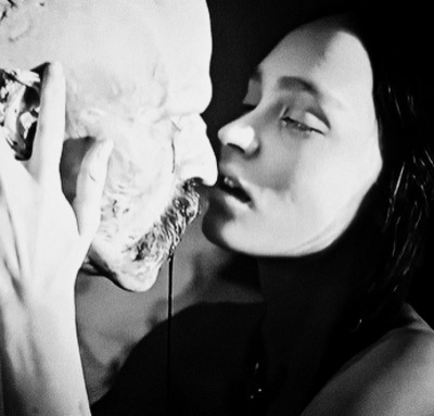 TheCinesthetic's tweet photo. nosferatu (2024) dir. robert eggers // kiss of death (1908) by włodzimierz błocki https://t.co/VPpU3ZklOk