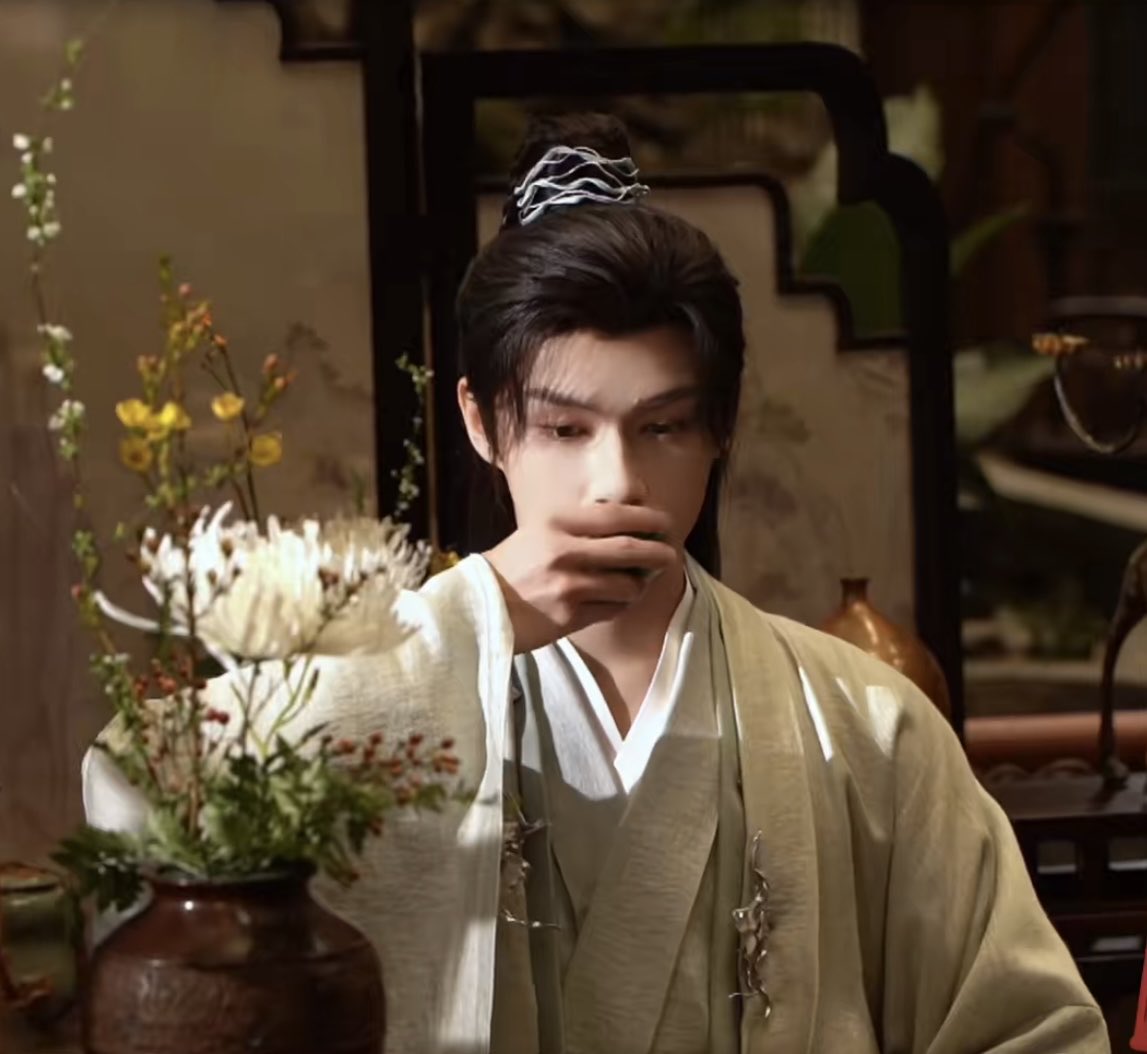 薬屋のひとりごともし実写化したら
文俊辉でぜひお願いしたいです(一気見中)