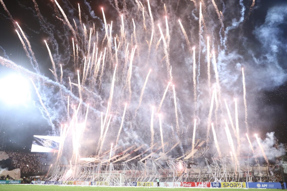 Muchachos de la <a href="/LaBarra79Ofic/">La Barra 79 #La79</a> , que preparan para el recibimiento de mañana?
Y por favor, elijan un buen cántico popular para el recibimiento!!