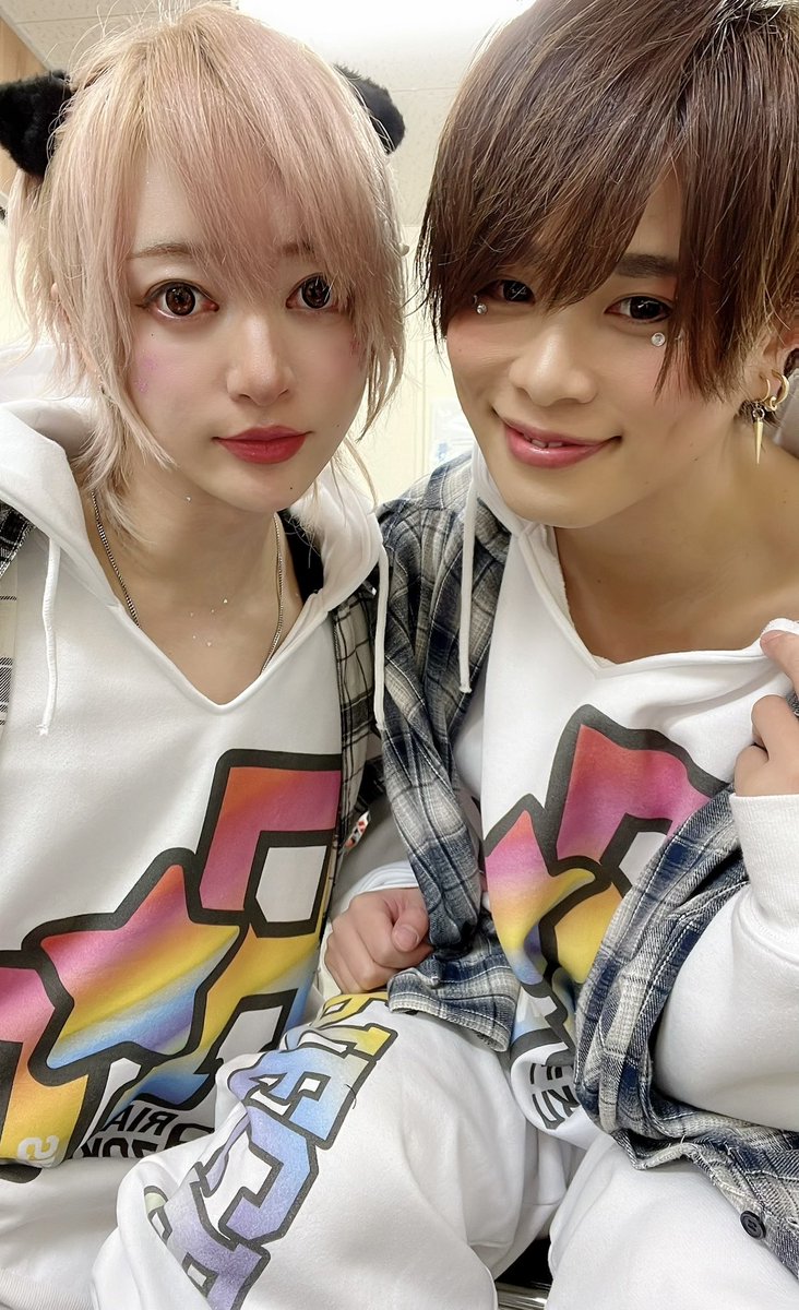リアルピース かずぅ GkY29qNaQAAePSl.jpg