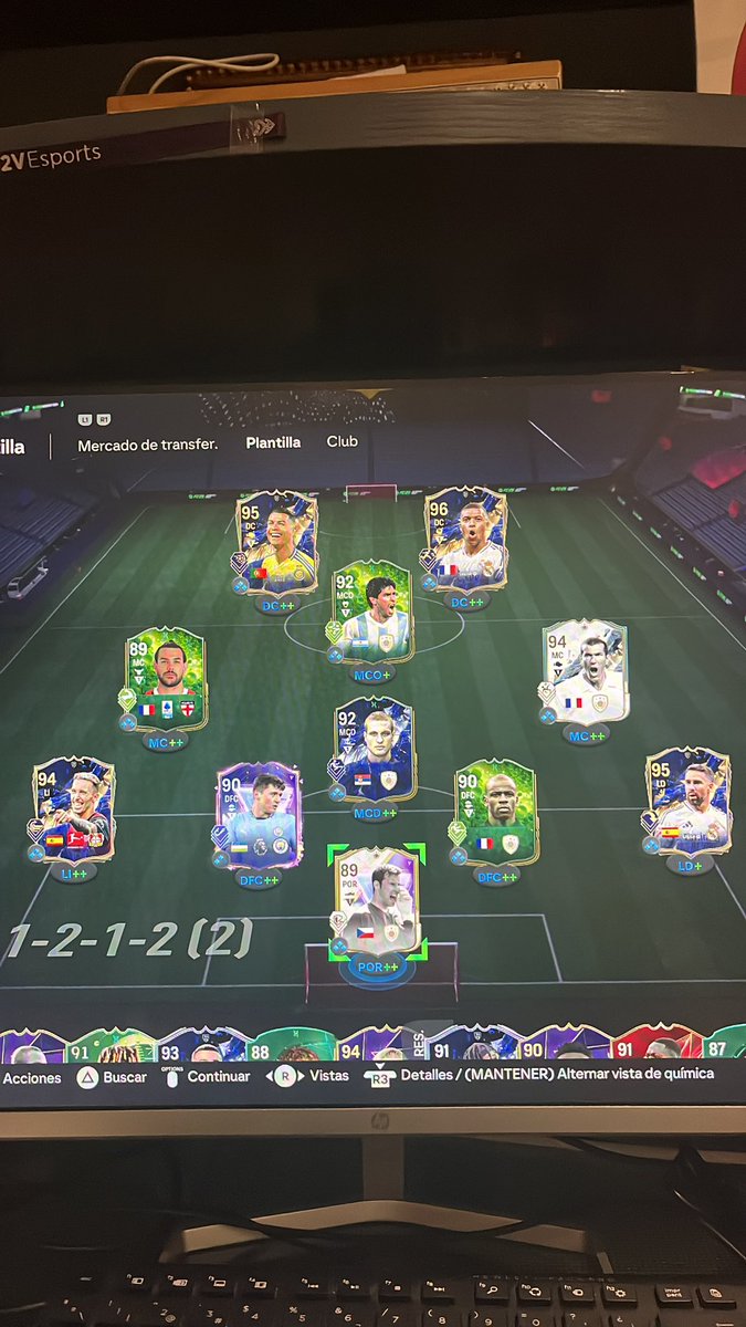 polvilaar_'s tweet photo. @FIFA22_INFO +R9 bench https://t.co/qPzf5ACNWq