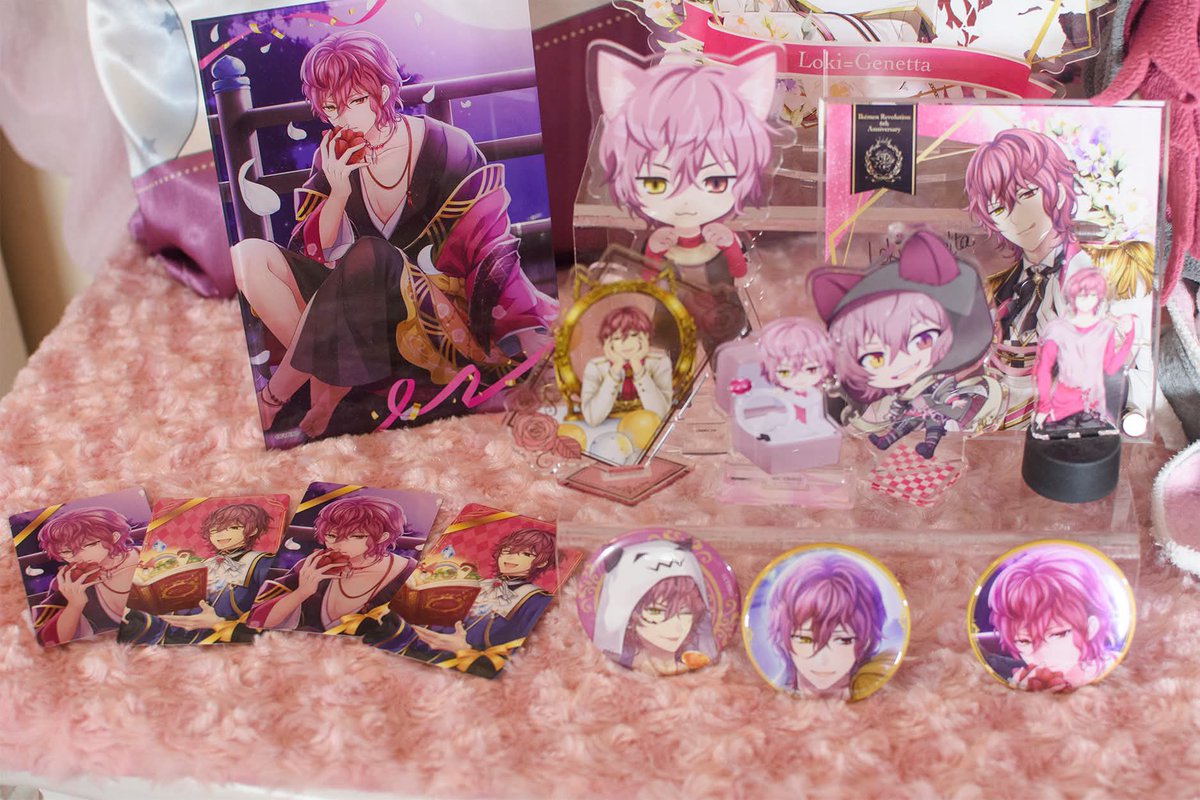 LokisAlice's tweet photo. Loki Genetta’s Birthday shrine, year 7 🐱

#lokigenetta #ikemenrevolution  #ikerev  #cybird #cybirdikemenseries #ロキジェネッタ  #イケメン革命 #イケレボ https://t.co/DPM7pKPs6I