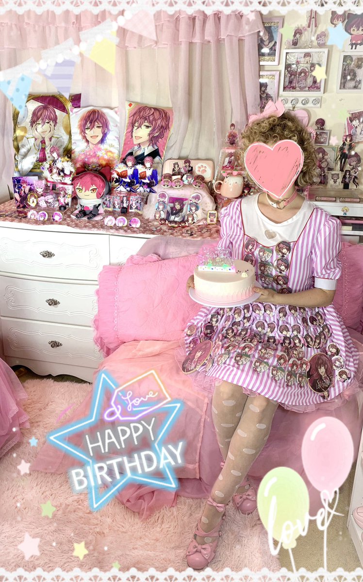 LokisAlice's tweet photo. Loki Genetta’s Birthday shrine, year 7 🐱

#lokigenetta #ikemenrevolution  #ikerev  #cybird #cybirdikemenseries #ロキジェネッタ  #イケメン革命 #イケレボ https://t.co/DPM7pKPs6I