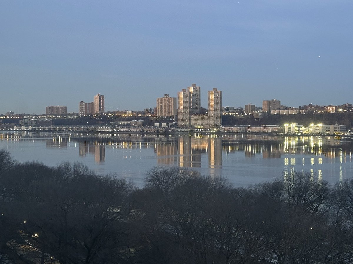 dbsable's tweet image. Still waters,