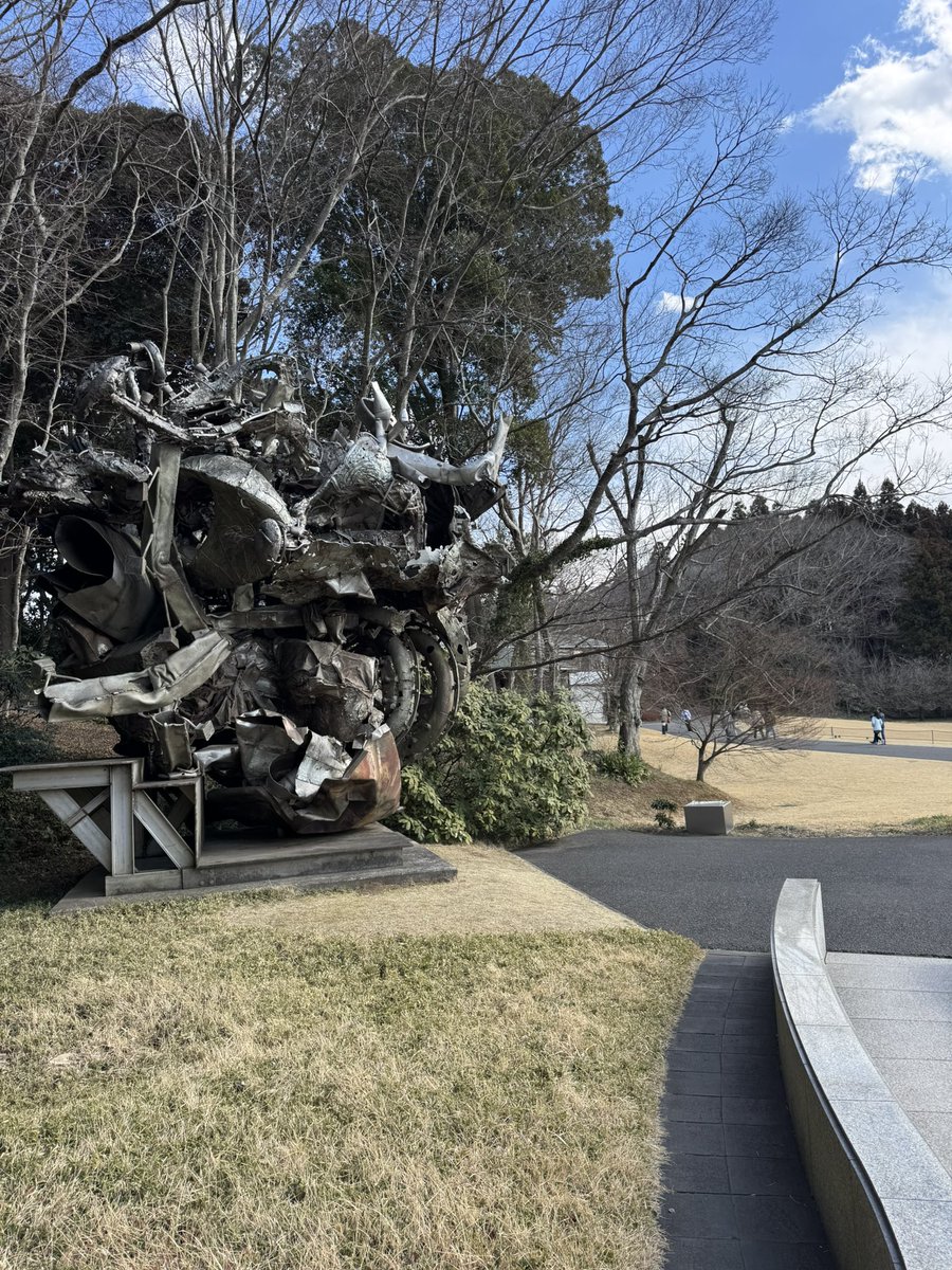 BBBuralist's tweet photo. #DIC川村美術館 に行ってきました。
レンブラント、モネ、シャガールが鑑賞できる上、庭園を散歩、レストランで食事と盛りだくさん☺️
3/31で閉館してしまうためか、結構な人で、久しぶりに「人の頭を鑑賞している」状態…
でも、行ってよかった😄 https://t.co/icTKxdBnRq