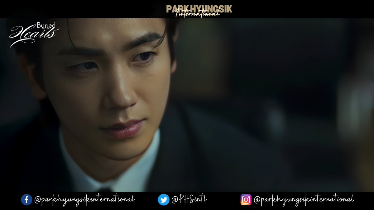 PHSintl's tweet photo. 250221 Buried Hearts Episode 1.

#ParkHyungsik #박형식 #HongHwayeon #홍화연 #BuriedHearts #보물섬 #BuriedHeartsEp1 https://t.co/zPLH2OoJqk