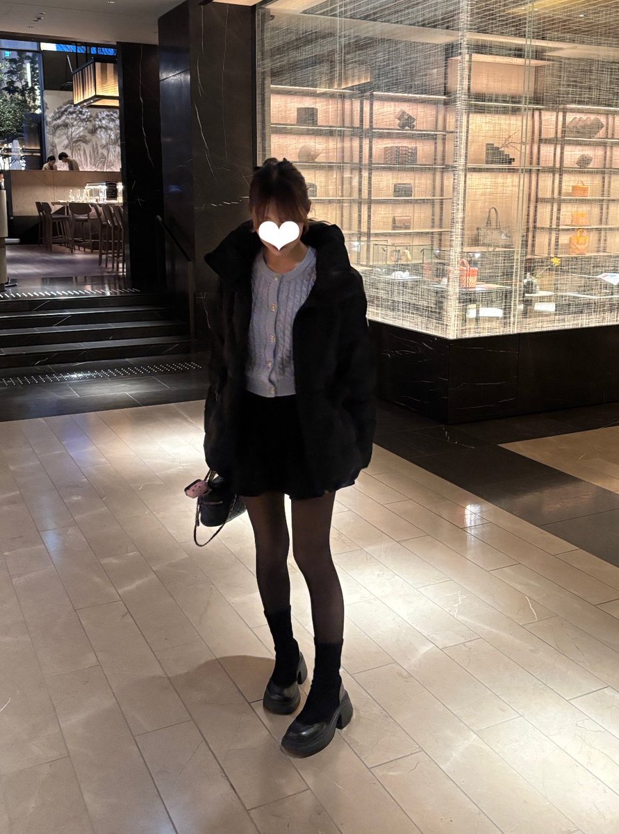 riranyanx's tweet photo. おつりら🌙
最近のりらさん、7kg減量しました💉 https://t.co/1eqMKWtxnL