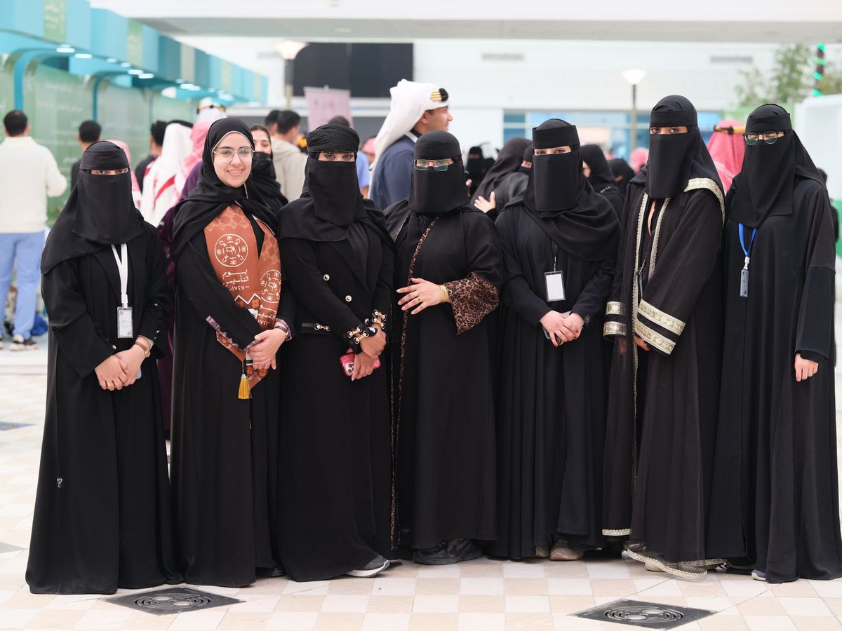 x_zin8's tweet photo. في يومٍ تاريخي يُخلَّد بفخر واعتزاز، شارك #نادي_الاتصال_والإعلام في احتفال #KingFaisalUniversity بـ يوم التأسيس، ممثلًا #كلية_الآداب بكل فخر وبهذه المناسبة، يتقدم النادي بأسمى آيات التهاني والتبريكات، متمنيًا لوطننا الغالي مزيدًا من العزة والرخاء🇸🇦✨. https://t.co/MZCpkfSLlr