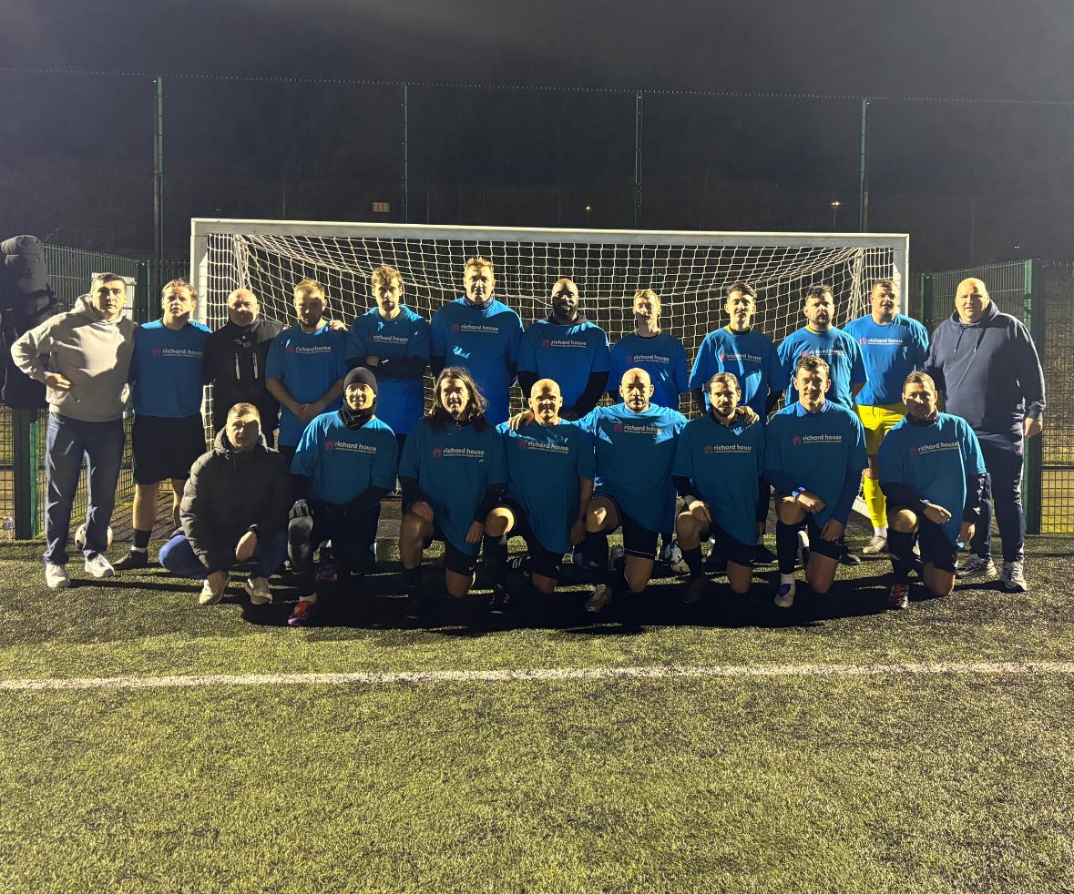 Thank you to everyone who come over and supported both teams last night, great turn out for a amazing cause 💙 <a href="/RichardHouseCH/">Richard House Trust - In ADM</a> 

Lakeside sports ground  for hosting us, great night had by all 🍻

Good to see <a href="/RecRomfordFC/">Recreativo Romford</a> lads back playing ❤️