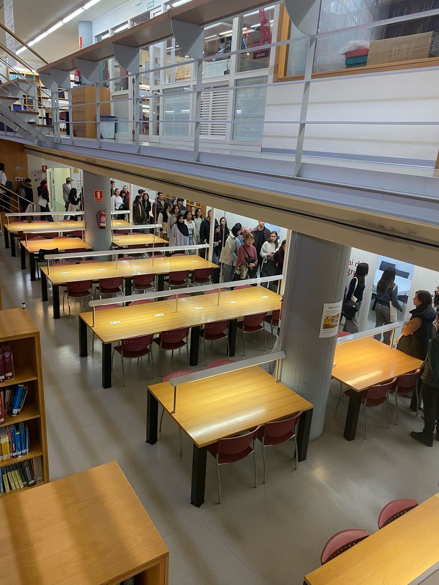 CRAI URV (@craiurv) on Twitter photo Mostrem el <a href="/craiURV/">CRAI URV</a> en les #JornadaPortesObertes2025 a la Facultat <a href="/URVmedicina/">Facultat de Medicina i Ciències de la Salut</a>.
Esperem veure-us a tots amb nosaltres😉 com estudiants de la <a href="/universitatURV/">Universitat Rovira i Virgili</a> l'any vinent!
#CRAIMedicina #JPO2025 #comunitatURV #vidauniversitària #estudiants Mostrem el <a href="/craiURV/">CRAI URV</a> en les #JornadaPortesObertes2025 a la Facultat <a href="/URVmedicina/">Facultat de Medicina i Ciències de la Salut</a>.
Esperem veure-us a tots amb nosaltres😉 com estudiants de la <a href="/universitatURV/">Universitat Rovira i Virgili</a> l'any vinent!
#CRAIMedicina #JPO2025 #comunitatURV #vidauniversitària #estudiants