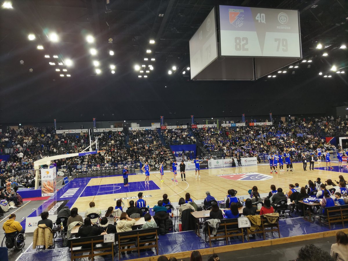 CbAKKQakpyPmwwo's tweet photo. 【ライジングゼファー福岡VS鹿児島レブナイズ  第23節 GAME2】

今季3度目の現地観戦!!
今年はバスケ観戦に沼ってます。

現在我らライジングゼファー福岡はB2ながら西地区で1位独走中!!

次回の地元開催がまた楽しみ！！ https://t.co/RkpDBoVNWr