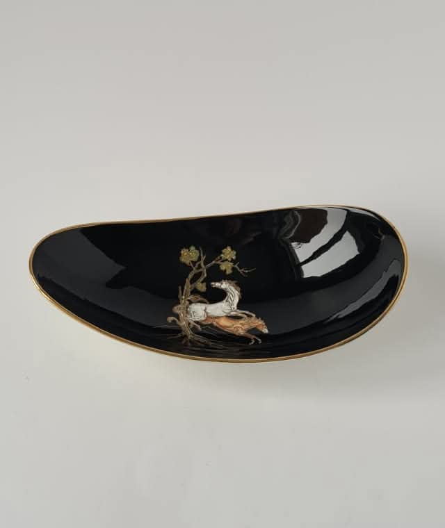 CollectCurios's tweet photo. Collectable Curios' item of the day...Vintage Crown Devon Fieldings ‘Pegasus’ Dish
https://t.co/ENHzbYcHef
#CrownDevon #Fieldings #Pegasus #Collector #Antiques #Collectables #Vintage #Curios #Jewellery #Antiquing #ShopVintage #Preloved #SupportLocal #StGeorgesMarketBelfast https://t.co/VDFYP76pXT