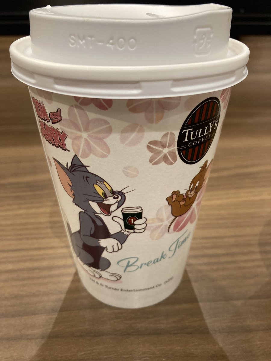 okok_810's tweet photo. 暇んご。

夜更かしへ向けてコーヒー☕️たいむ https://t.co/vIsuMpmn72