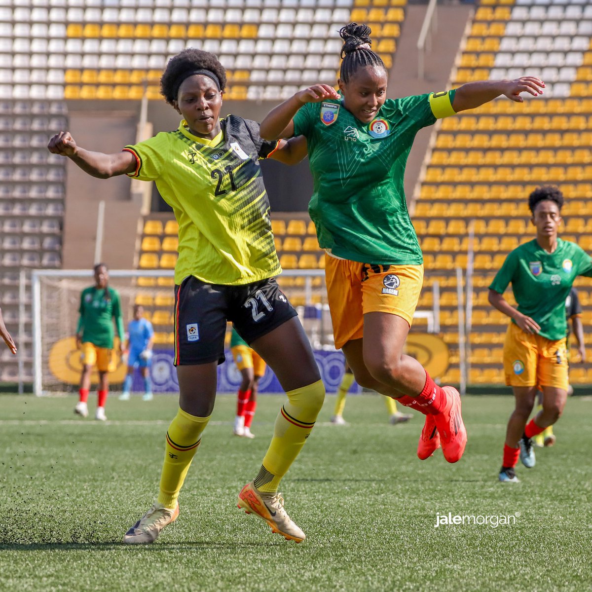 JaleMorgan3's tweet photo. Madam Cooler! ❄️ Phiona Nabulime stepped in for the injured Bridget Nabisalu in the first half and instantly calmed the storm, bringing composure to the defense. 💪🔒 #SolidAtTheBack
@PNabulime 
#TotalEnergiesWAFCON https://t.co/kSoy9yIl8Z