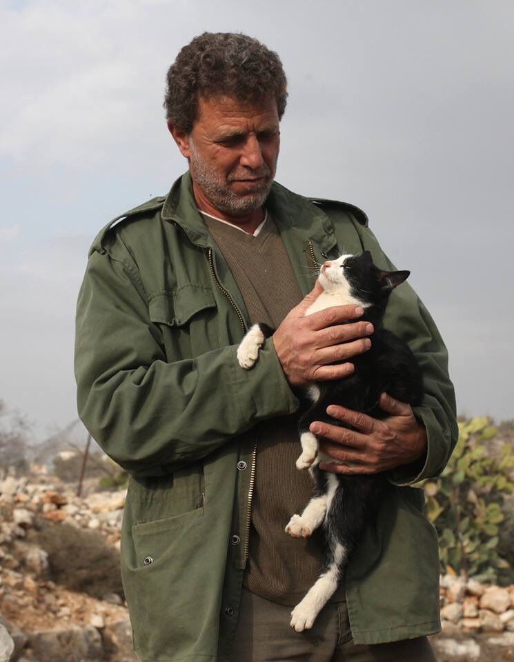 نائل البرغوثي إلى الحرية، بعد ٤٤ سنة أمضاهم في سجون الإحتلال