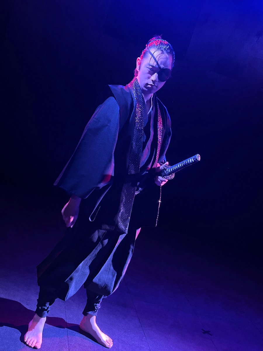 okabeeeeee's tweet photo. 今日のリハーサルの様子😎
殺陣も衣装もメイクも照明も音響も仕上がりました！
明日の夜公演の枠が余っていますので、是非お立ち寄りください！ https://t.co/0iElJWO53T
