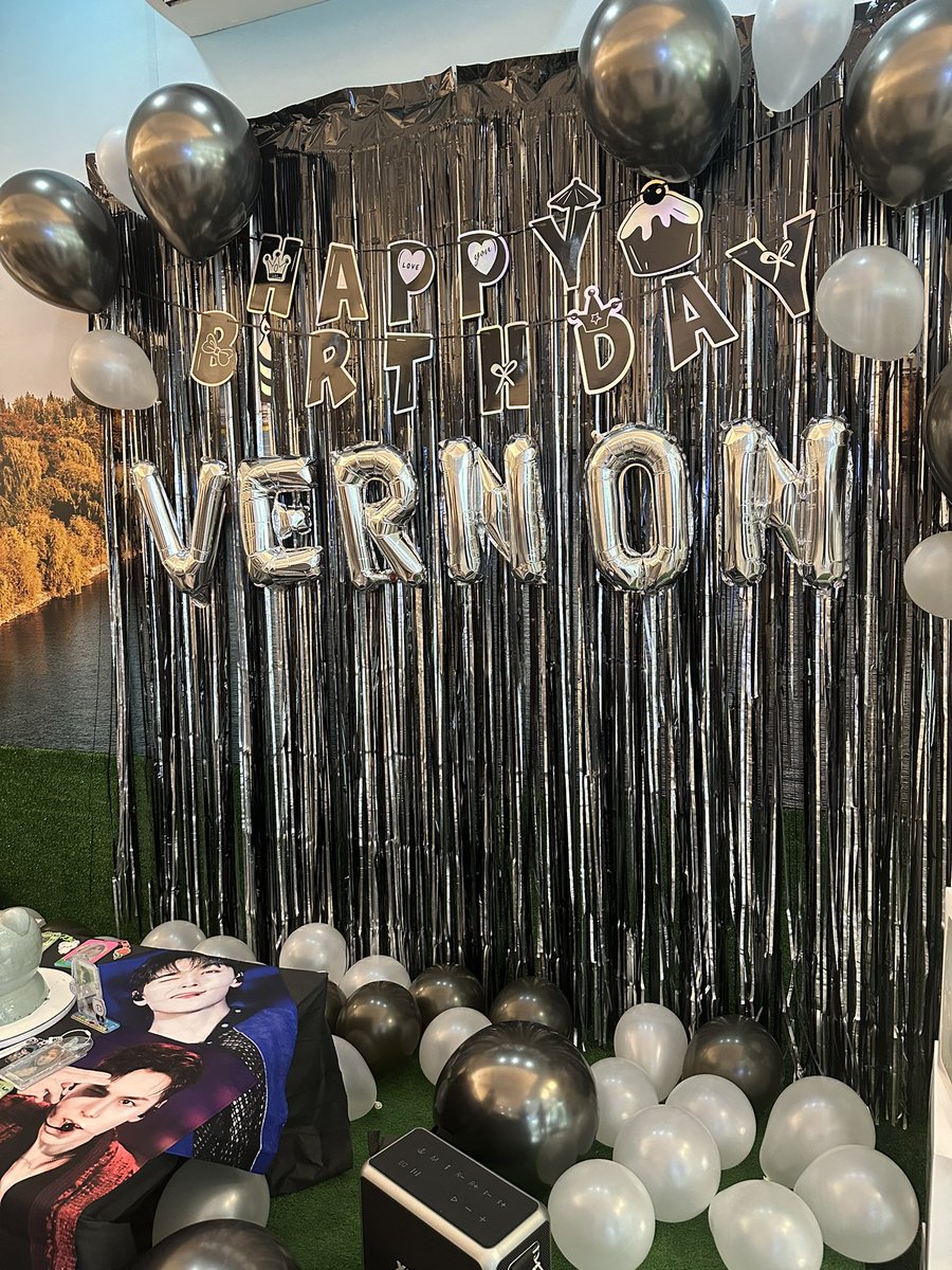 lalittlerock's tweet photo. Happy birthday, most handsome Hansol!
Daghang salamat, @vernonph_STAFF !
#VNPH #VNPH_EAVAAO #CEBU https://t.co/ASKPt5nsxR