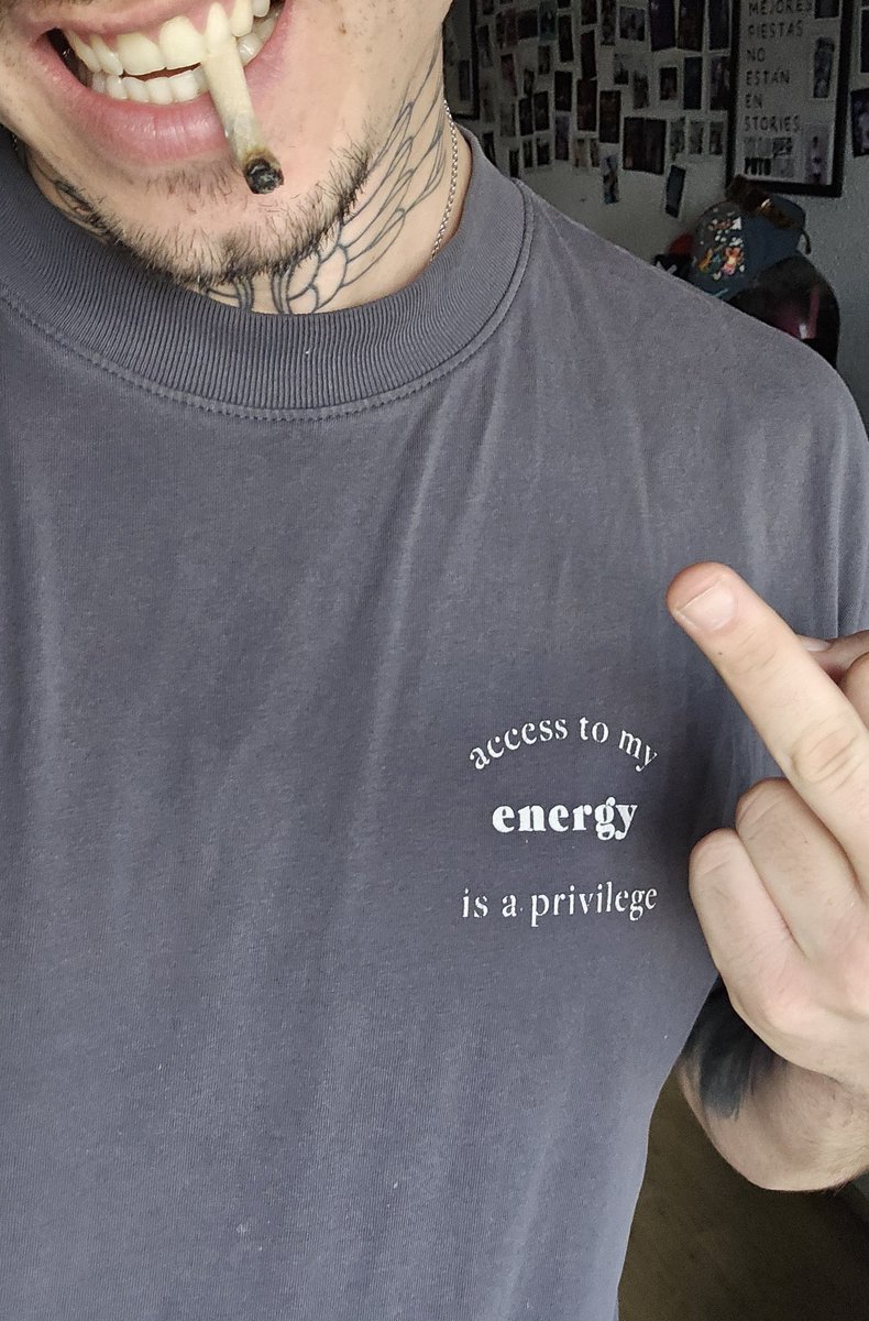 Alex Stone (@stoneismynamee) on Twitter photo 