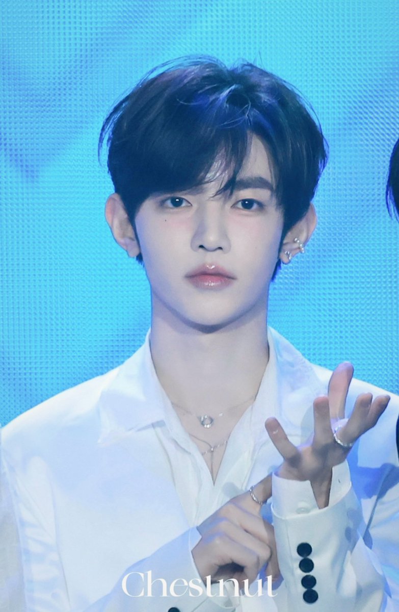 uenzh725's tweet photo. 250222 D-Awards

#장하오 #章昊 #ZHANGHAO #ジャンハオ 
#ZEROBASEONE #ZB1 #제로베이스원 https://t.co/Nyj2eXtrzd