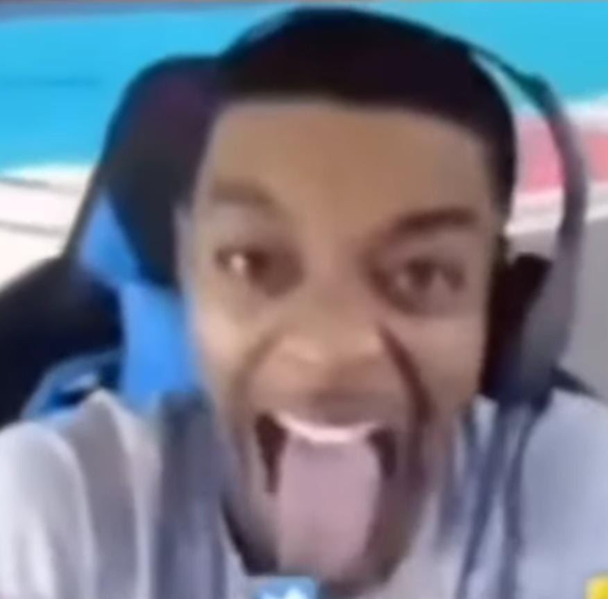 bruhman8016's tweet photo. How i look at the women running away from me at night to ensure them that im safe to be around https://t.co/HDKIIdOM1G