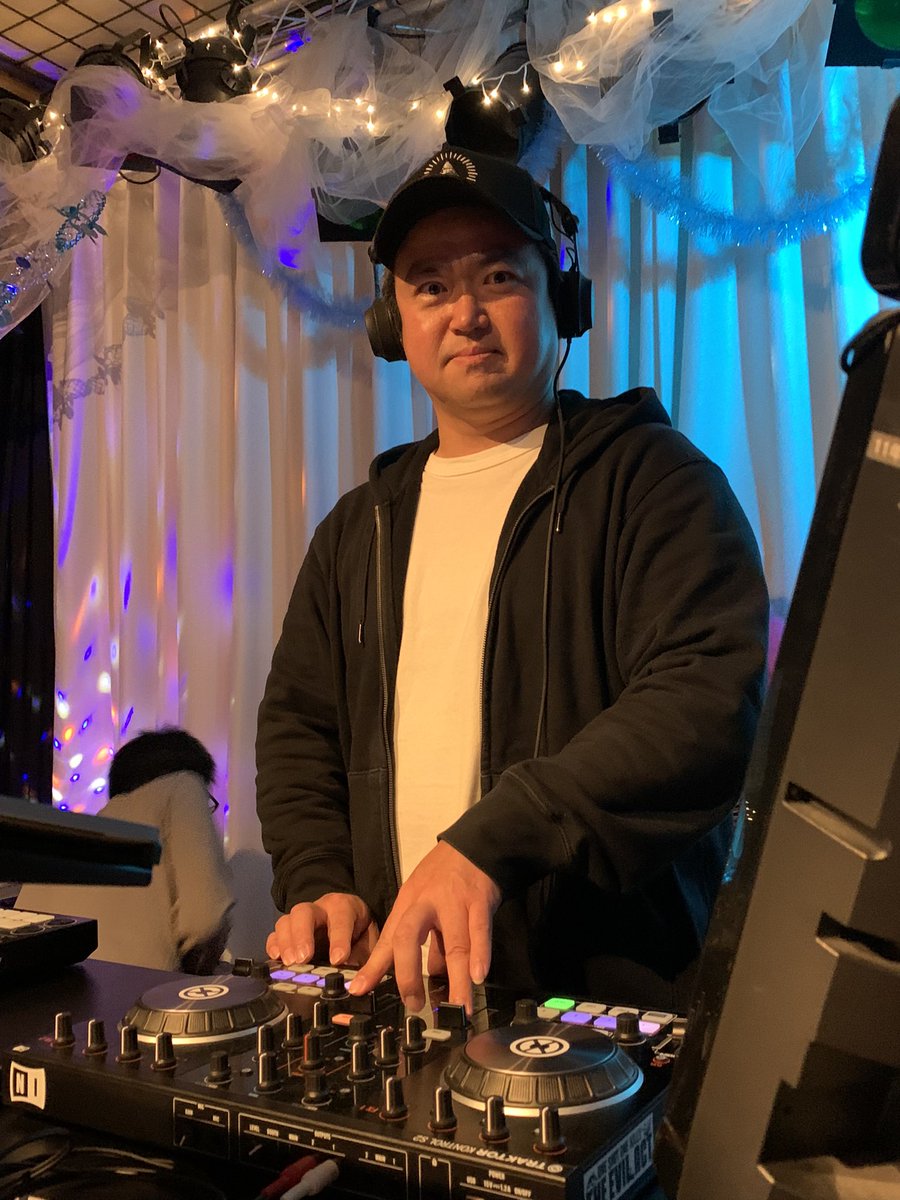 3番手はralpom

一般おじさんと自称しておりますこの方、久しぶりのDJらしいです
 #おとけしき