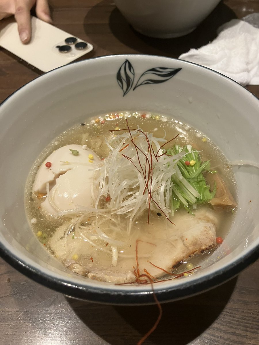 夜は
た麺鯛
タイ塩ラーメン 
