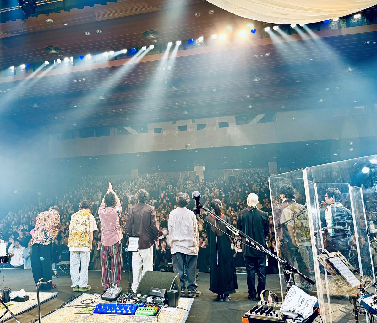 qrlinfo's tweet photo. 🛤️ホールツアー2025🛳️
 #QuruliVoyage 〜くるりと弦楽四重奏〜
仙台公演終演しました🎻

お久しぶりの電力ホール💡
お越しいただいた皆さまありがとうございました！！

次は2/24（月・祝）✈️
❄️札幌教育文化会館🐏

🎼くるりによる世界音楽紀行は残す所、後3公演になります🧳 https://t.co/VCo9tEyJZc