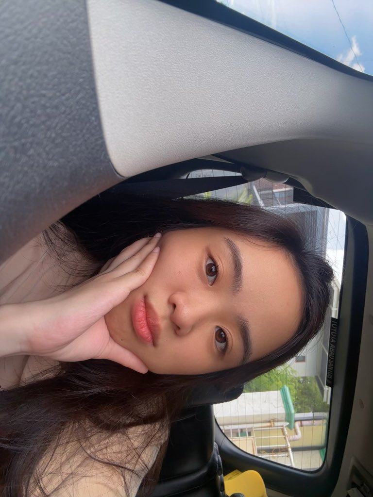 Hello, ang dami na palang nangyayare. Buhay pa naman ako 🫡