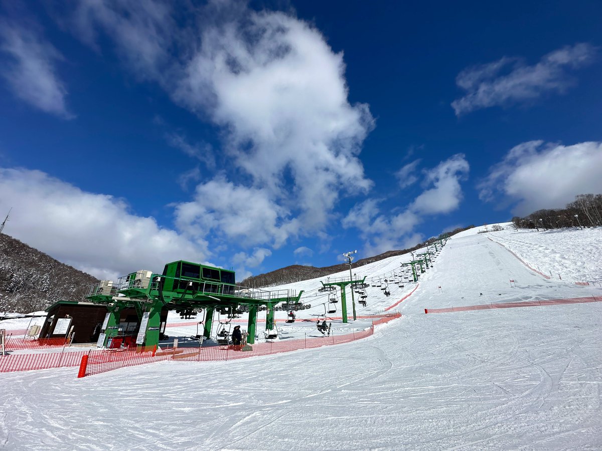 Nack417_S's tweet photo. ぴっぷスキー場⛷️
めちゃ晴天 https://t.co/qEpRb6yuSz