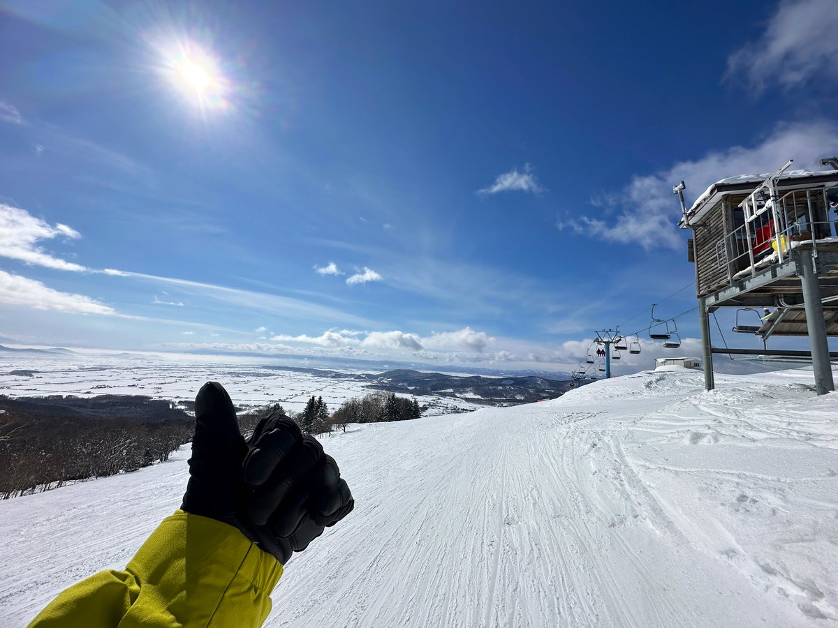 Nack417_S's tweet photo. ぴっぷスキー場⛷️
めちゃ晴天 https://t.co/qEpRb6yuSz