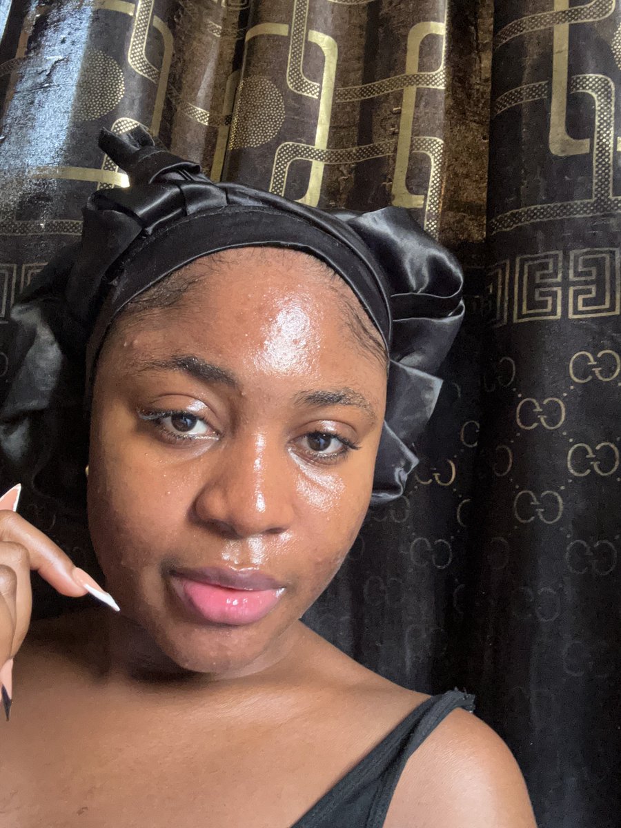 shezzzz_weird's tweet photo. Make up for 4yrs I don’t even know what make up is
And if a woman decides to do make up how is it even a problem? When there are many pressing issues in the country atm?😂😂 https://t.co/5XVIRBFMfK