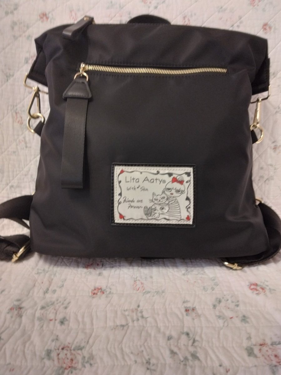 jGC6eu0HHZ37011's tweet photo. ℳ𝑦.👜 https://t.co/x9SxfnEXZY