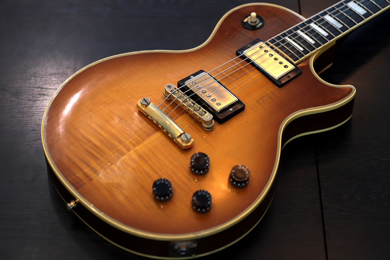 spreadsound's tweet photo. GIBSON Les Paul Custom 1993 - ピックアップ交換
93年製のレスポールカスタム。今回は純正のピックアップからWizz製のPAF系ピックアップに交換しました。https://t.co/QTUtCnYslM https://t.co/N84e4uxY1l