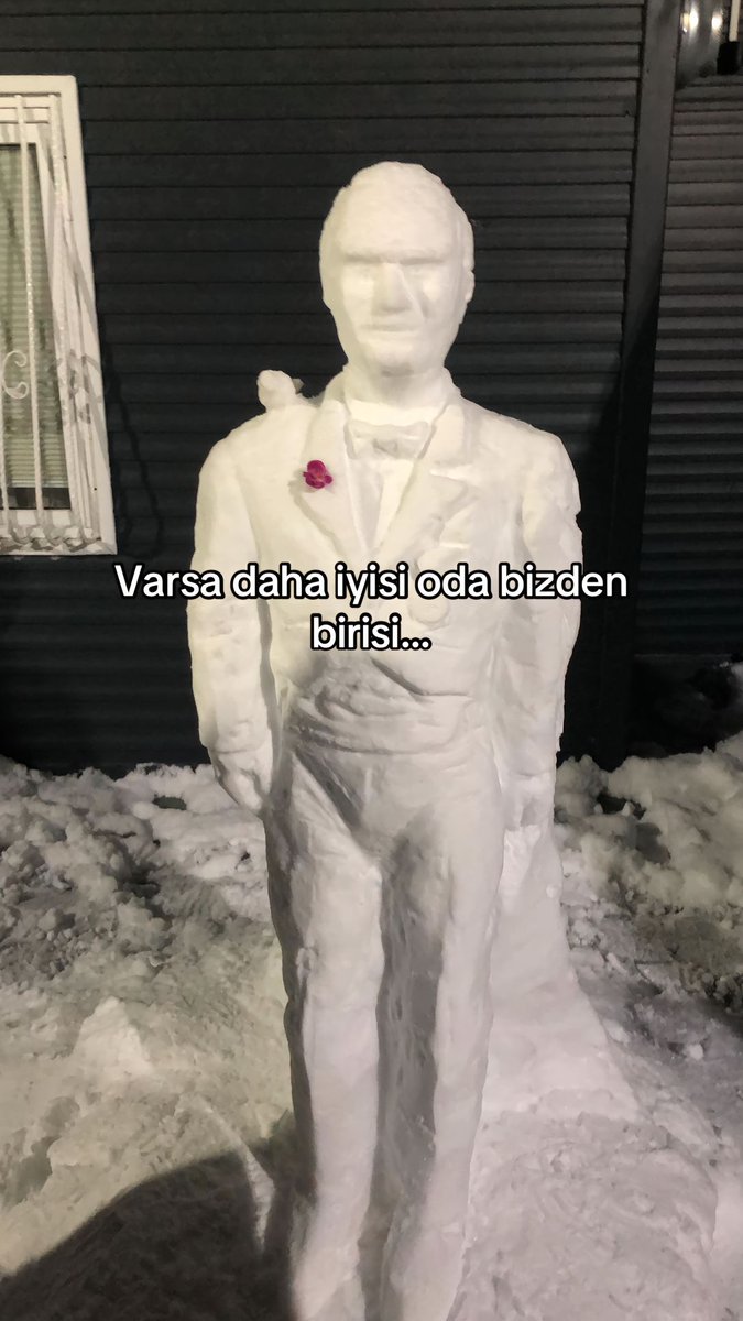 bosunatiklama's tweet photo. Ordu'da bir vatandaş kardan Atatürk yaptı. https://t.co/T6aFTMIZFj