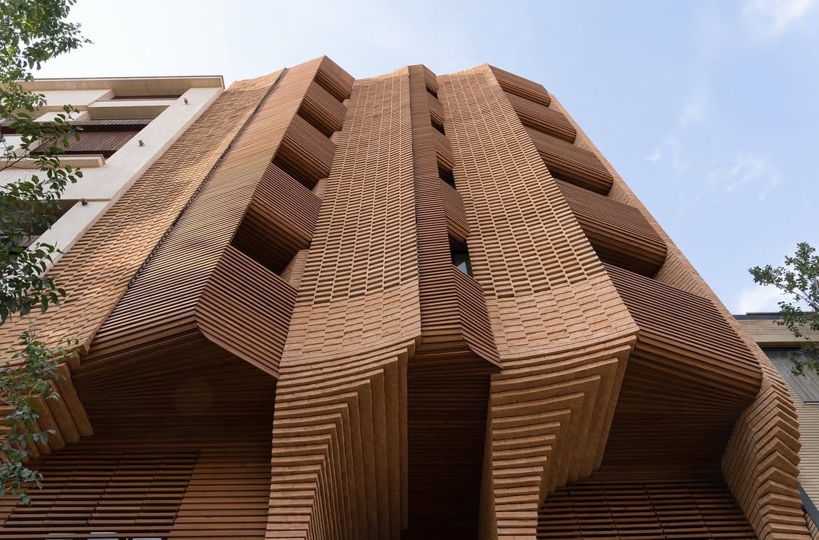 SustainableTall's tweet photo. Okay, this is one of my favourite ones yet!!!

Brick apartments in Isfahan by Babar Hasanpour Architecture Office https://t.co/ztGhXmg65G