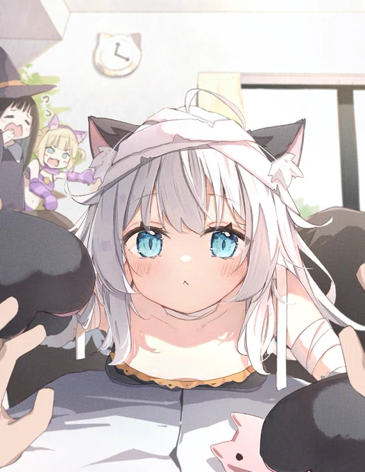 「うーん...私...猫じゃないよ..」#猫の日 