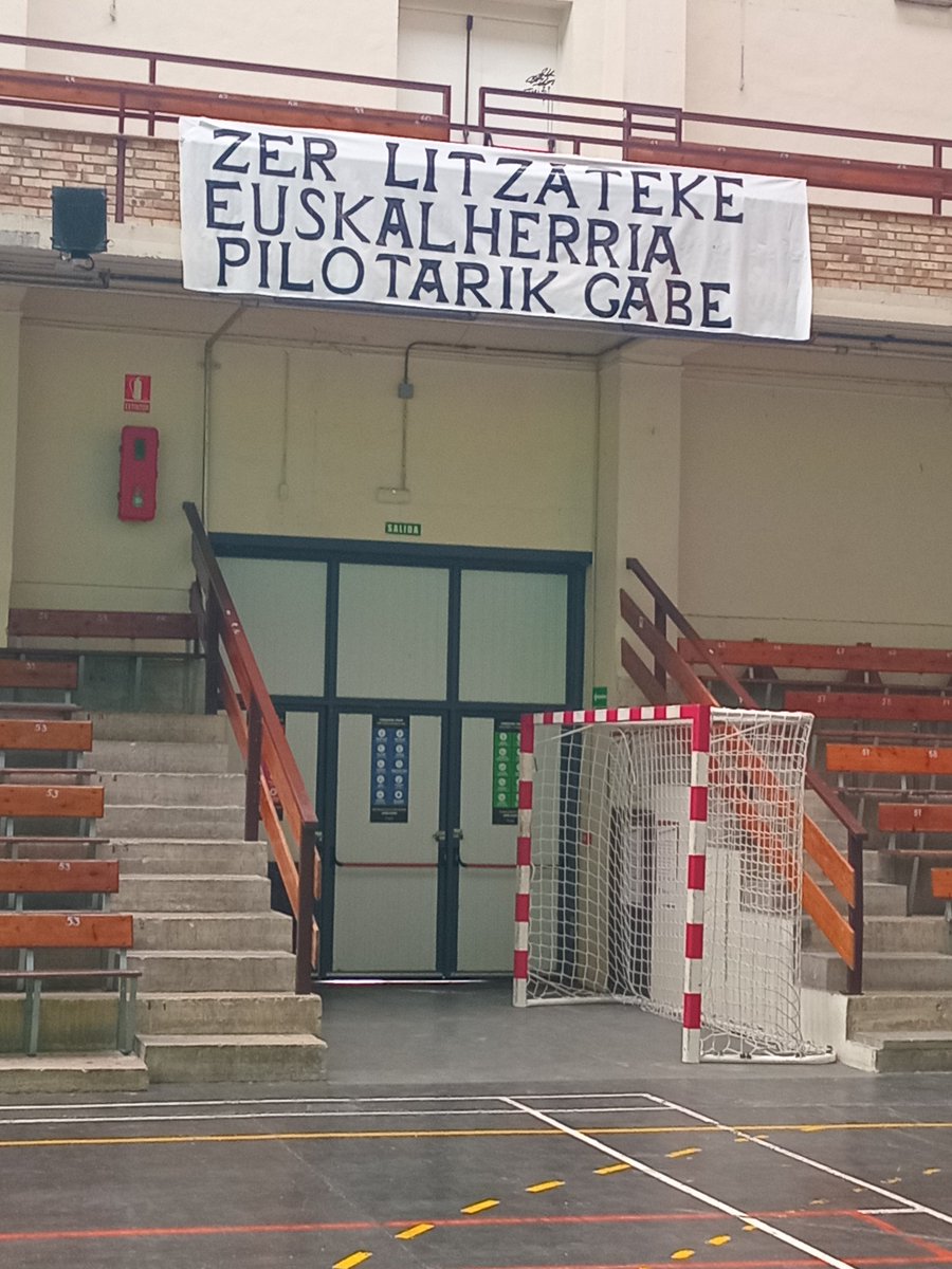 Mikel Etxebeste tweet media